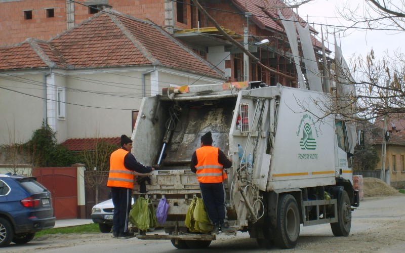 Drágul Aradon a szemétszállítás