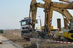 Dől ránk a román autópálya bunkóság: egy évig gondolkodtak az újabb kiíráson