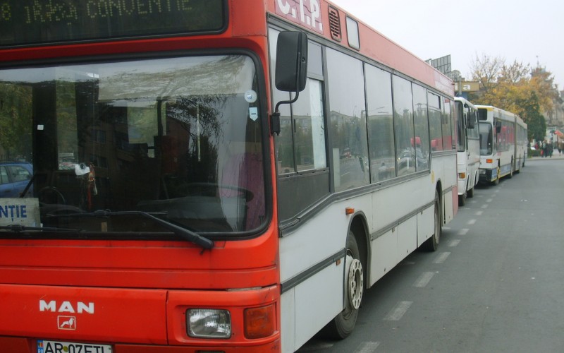 Hétfőtől ritkulnak a buszjáratok