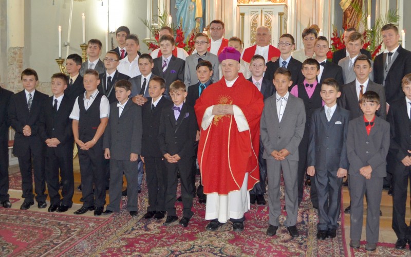 A Szentlélek ajándékai a pécskai fiataloknak