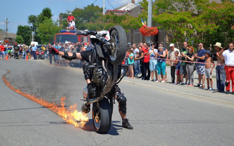 MotoRock találkozó Pécskán