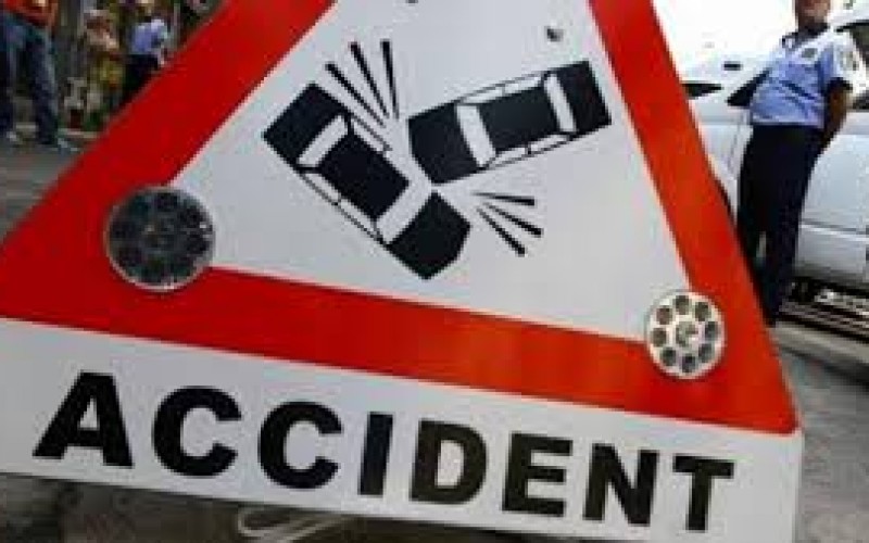 Baleset Nagylaknál: áll a forgalom