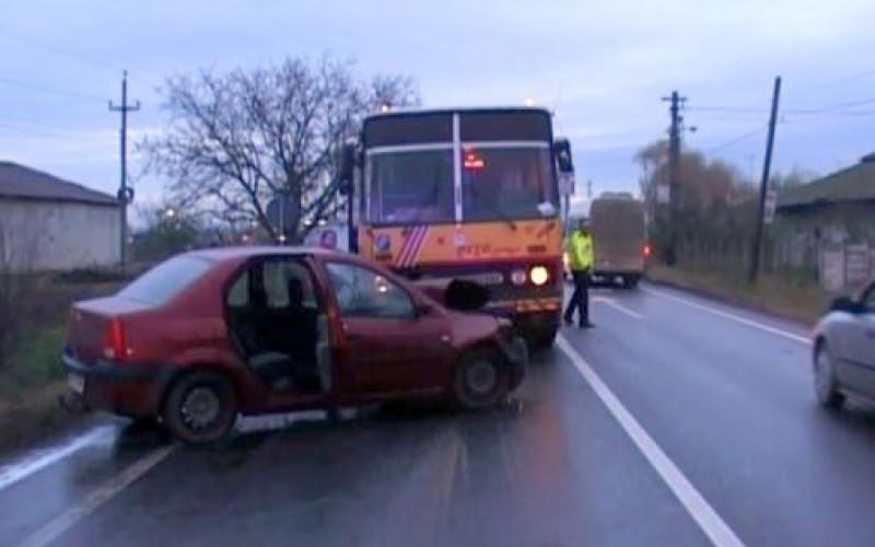 Peches reggele volt a Pito Transnak: két buszuk is ütközött