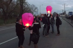 Élőlánc és lampioneregetés az aradi várért [VIDEÓ]