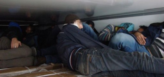 36 szír menekült egy kamionba zsúfolva