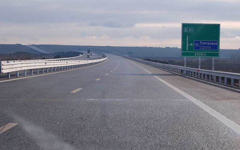 Egy kretén szembe ment a forgalommal az Arad-Temesvár sztrádán [VIDEÓ]