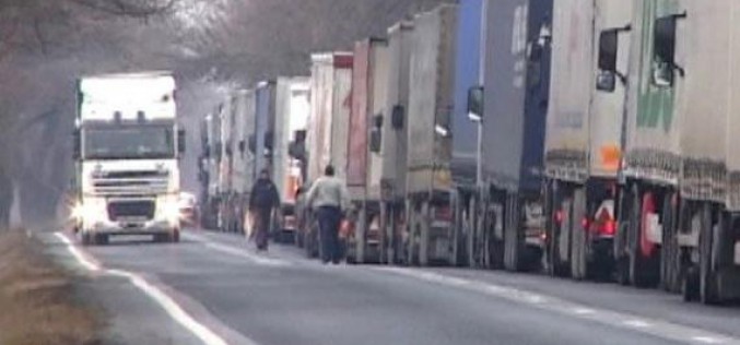 A magyar húsvéttól kaptak rohamot a román kamionsofőrök