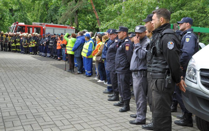 Polgárvédelmi gyakorlat a Maros-parton