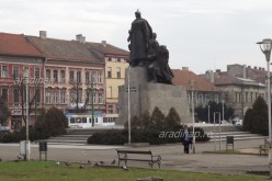 Belecsaptak a parkoló-lecsóba