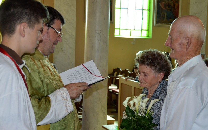 A megértés, türelem ünnepe: 65. házassági évforduló Pécskán