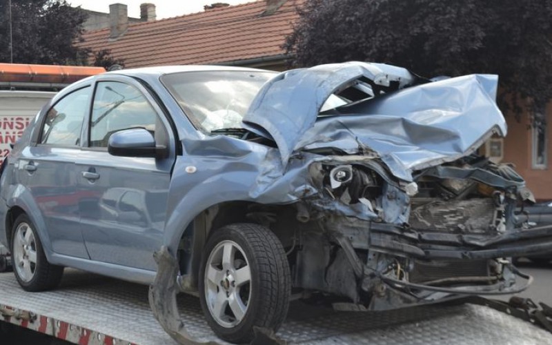 Mentőkocsival ütközött, vétlen gyalogos halt meg