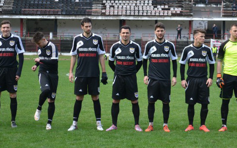 Spionokkal a tribünön: Pankota-Chindia 0-0