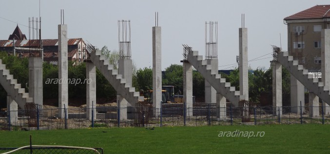 Szombattól rájátszik az UTA: új stadion a ködben