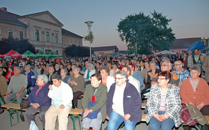 Sikeres templombúcsú Pécskán