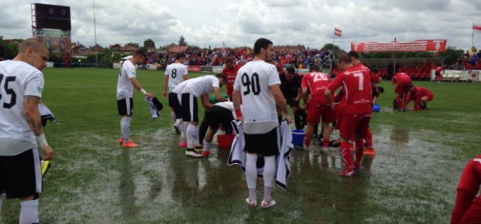 Szivacsok, törölközők, mezek meg az ajtó: UTA-Voluntari 1-0