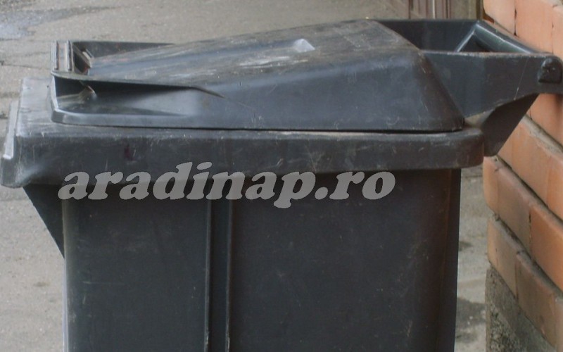 Sírókabaré: a kuka, a polgár, a rendőr és a szilva