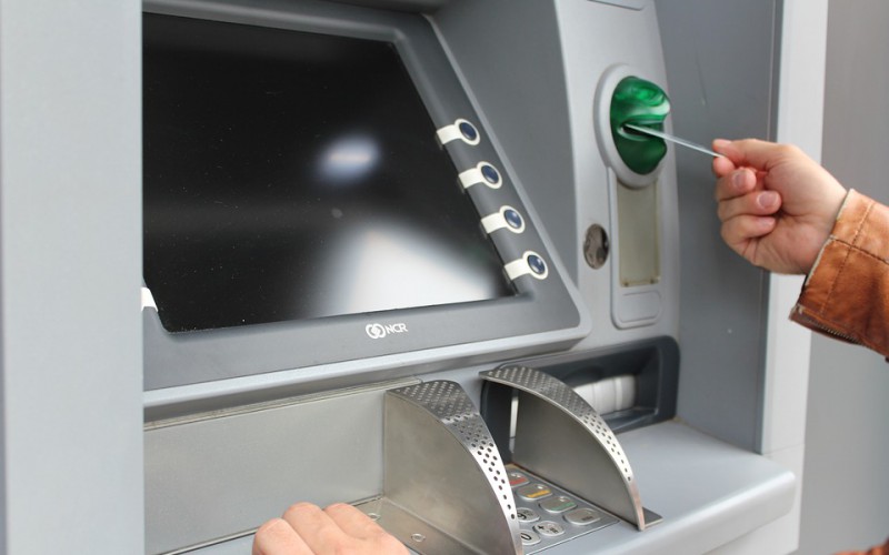 Bankautomatákat buheráltak meg