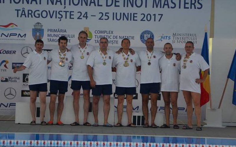 Aradi sikerek a szenior úszók országos bajnokságán