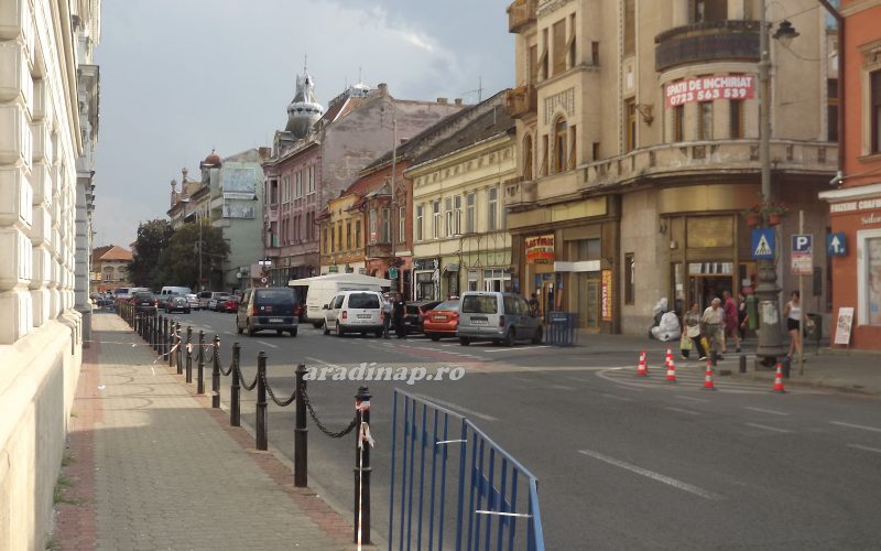 Arad főutcája: annak egy pofont