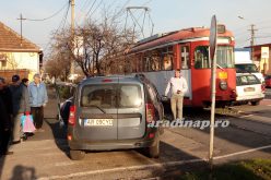 Villamos ütközött személygépkocsival Mosóczon