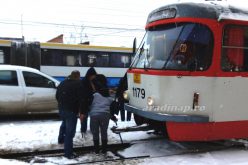 Becsődölt a CTP: villamosvezető nők takarították a váltót