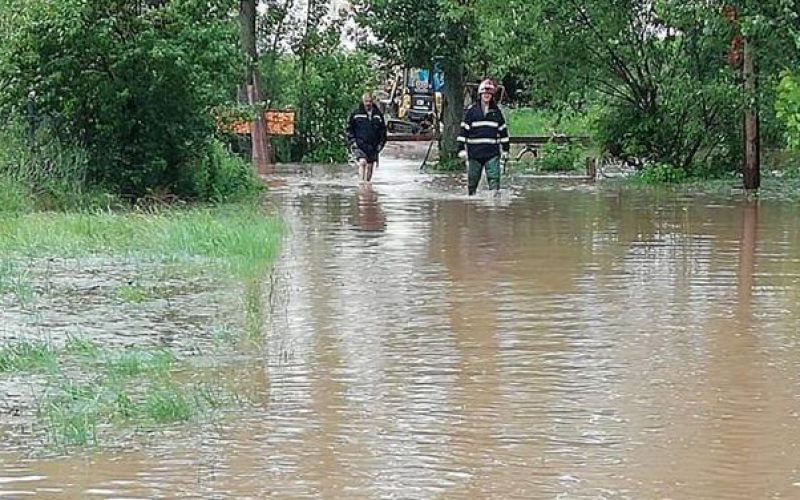 Utcai folyó Szépfaluban