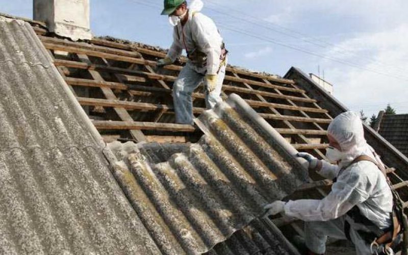 Újabb szennyezési forrás Aradnak: azbeszt palatetők
