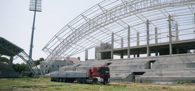 A város fizeti a megújuló UTA-stadion gyepszőnyegét is