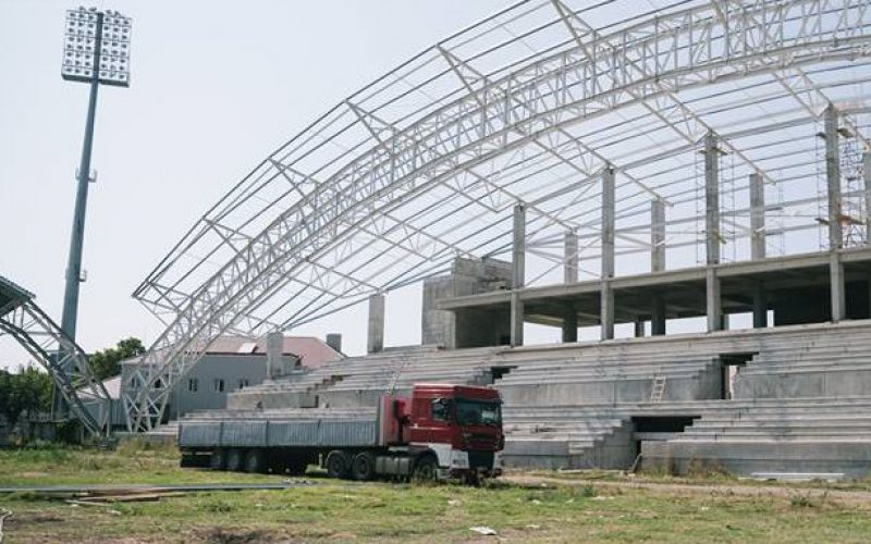 A város fizeti a megújuló UTA-stadion gyepszőnyegét is