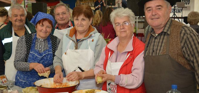 A tornyai töltött káposzta első lett Szarvason