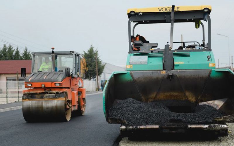 Aszfaltozás: ötvenöt utca, negyven hónap