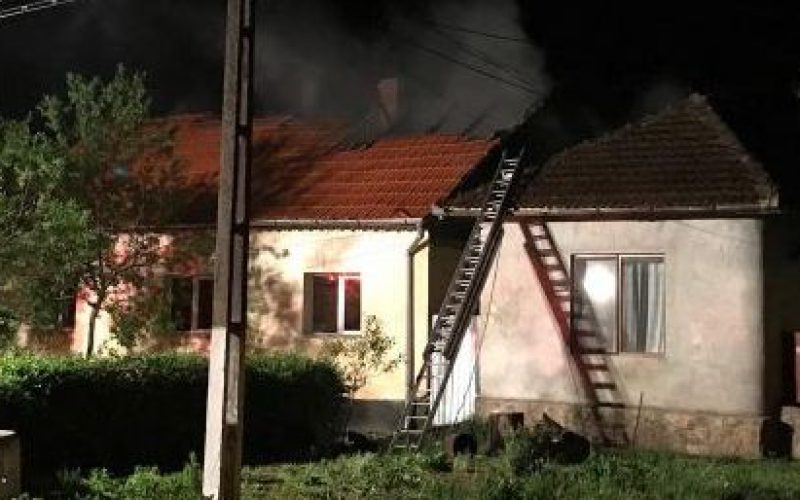 Tűz Borosjenőben