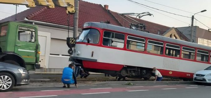 Ismét kisiklott egy villamos Mosóczon