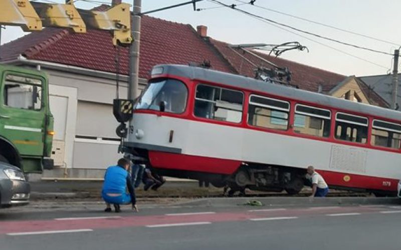 Ismét kisiklott egy villamos Mosóczon