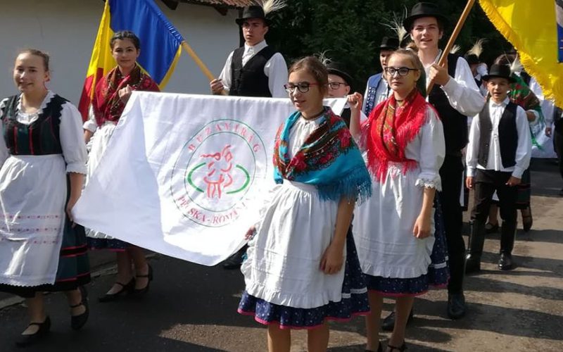 Pécskaiak, tornyaiak Szarvason a nemzetiségi napon