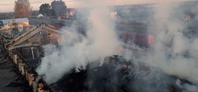 Leégett Szentannán egy gabonaraktár