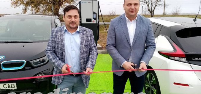 Pécskánál adták át az első, autópálya melletti elektromos töltőállomást