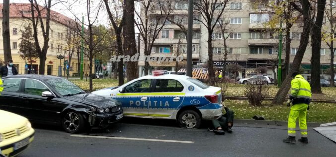 Rendőrautós baleset a belvárosban