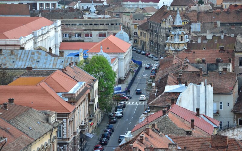 Késleltetnék a klímaberendezések eltávolítását a történelmi belvárosban