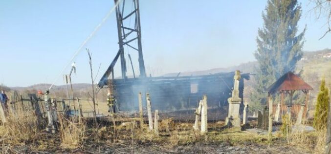 Háromszáz éves műemlék templom égett le Vidrán
