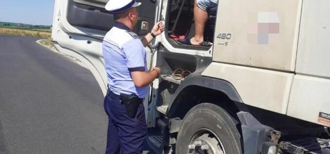 Részleges kamionstop a hétvégén a főutakon