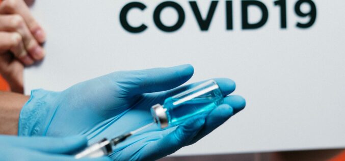 Feldübörgött a koronavírus: több, mint napi 12 ezer