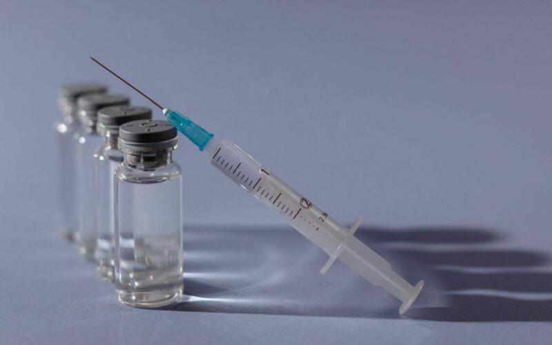Folytatódik: meghozták az új vakcinát