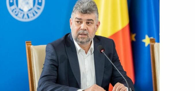 A kormányfő kiakadt a “pasziánszozó” közalkalmazottakra