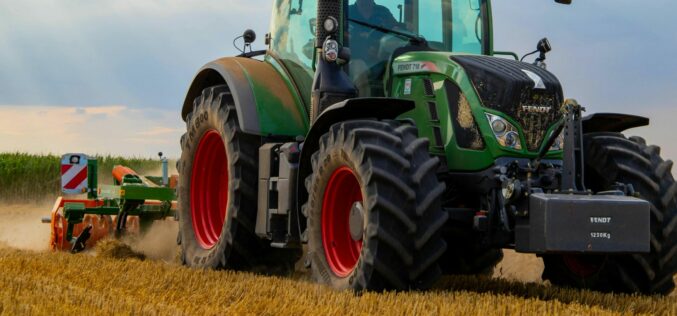 Románia a gazdák védelmében lemondatná a mezőgazdasági biztost