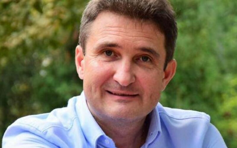 Arad liberális polgármestere átcuccolna a szocdemekhez?