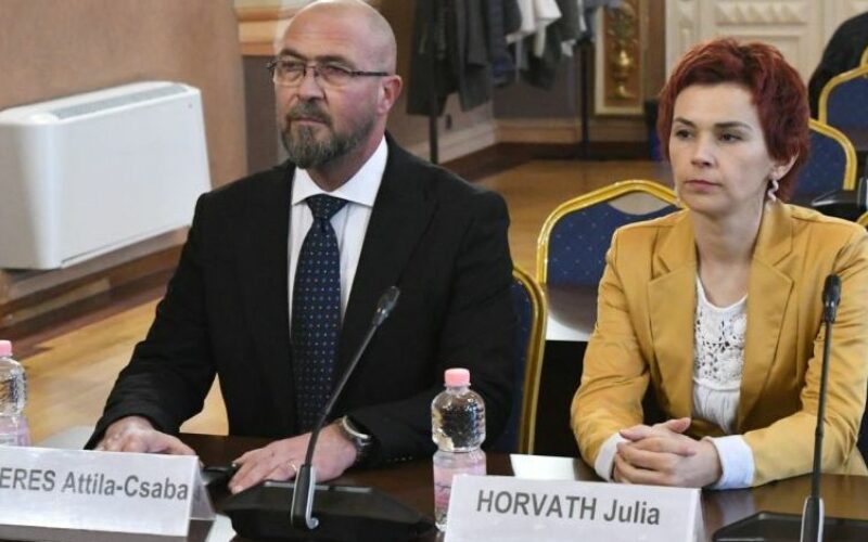 Csak az RMDSZ és az AUR tanácsosai jelentek meg