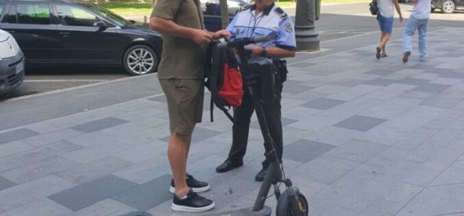 Büntették a járdán közlekedő kerékpárosokat, rollereseket