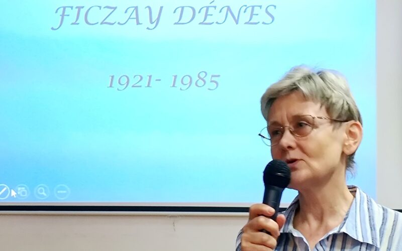 Kötetbemutató a Csikyben: Ficzay Dénes Irodalmi Levelezése