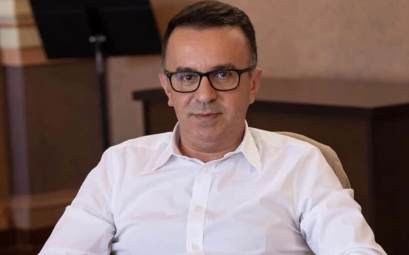 Lemondott a szocdemek egyik aradi tanácsosa